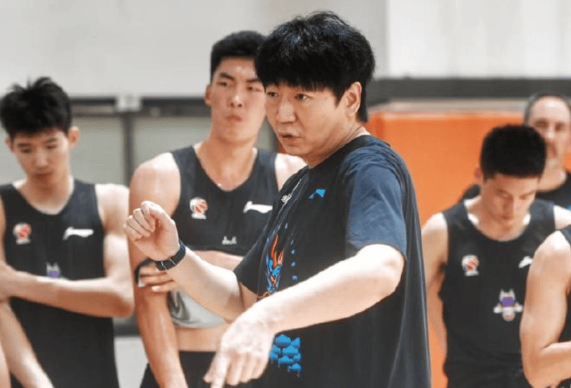 山东男篮首