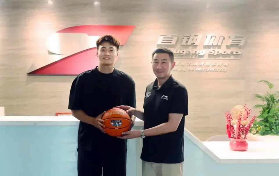 赵睿对于他, src